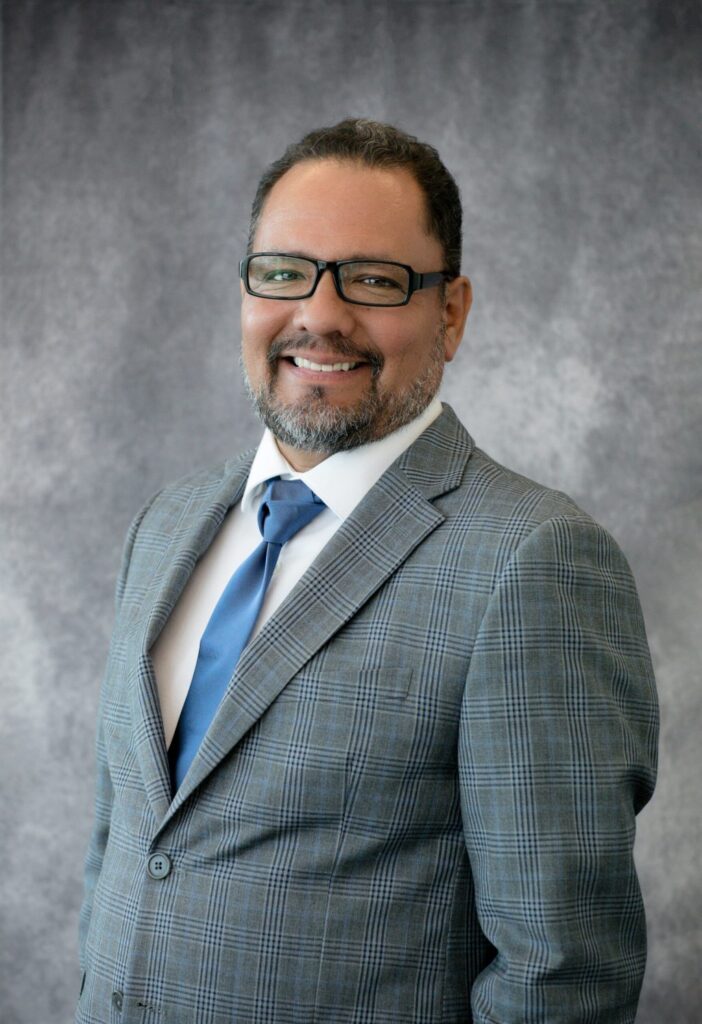 Ismael Noriega Hispanic Community Specialist