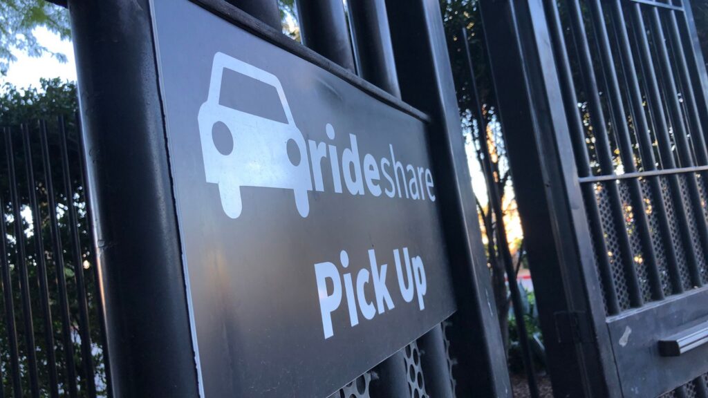 Rideshare Accident Lawyers in Los Angeles at Robert Hindin & Associates